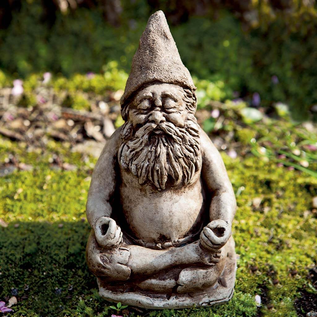 Campania International Fred Statue