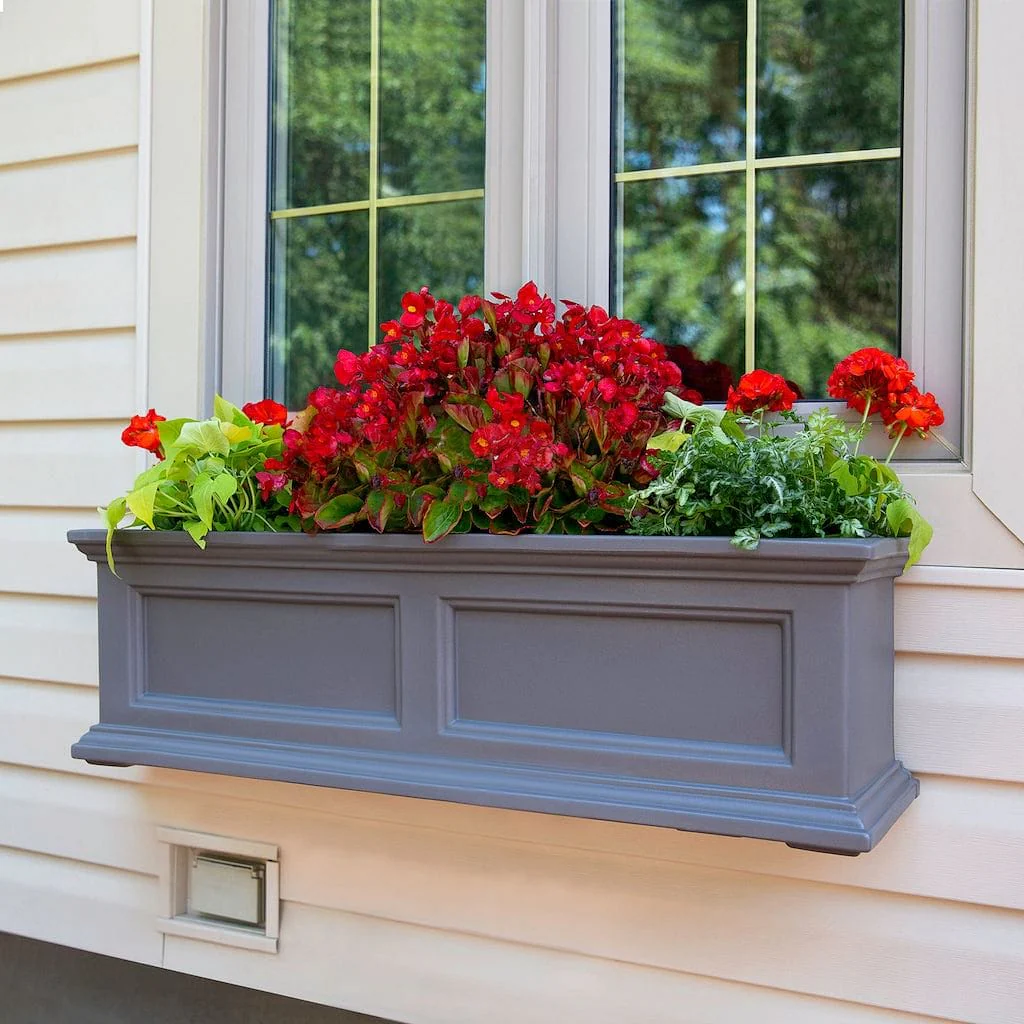 Mayne Fairfield 3ft Window Box Planter - Image 3
