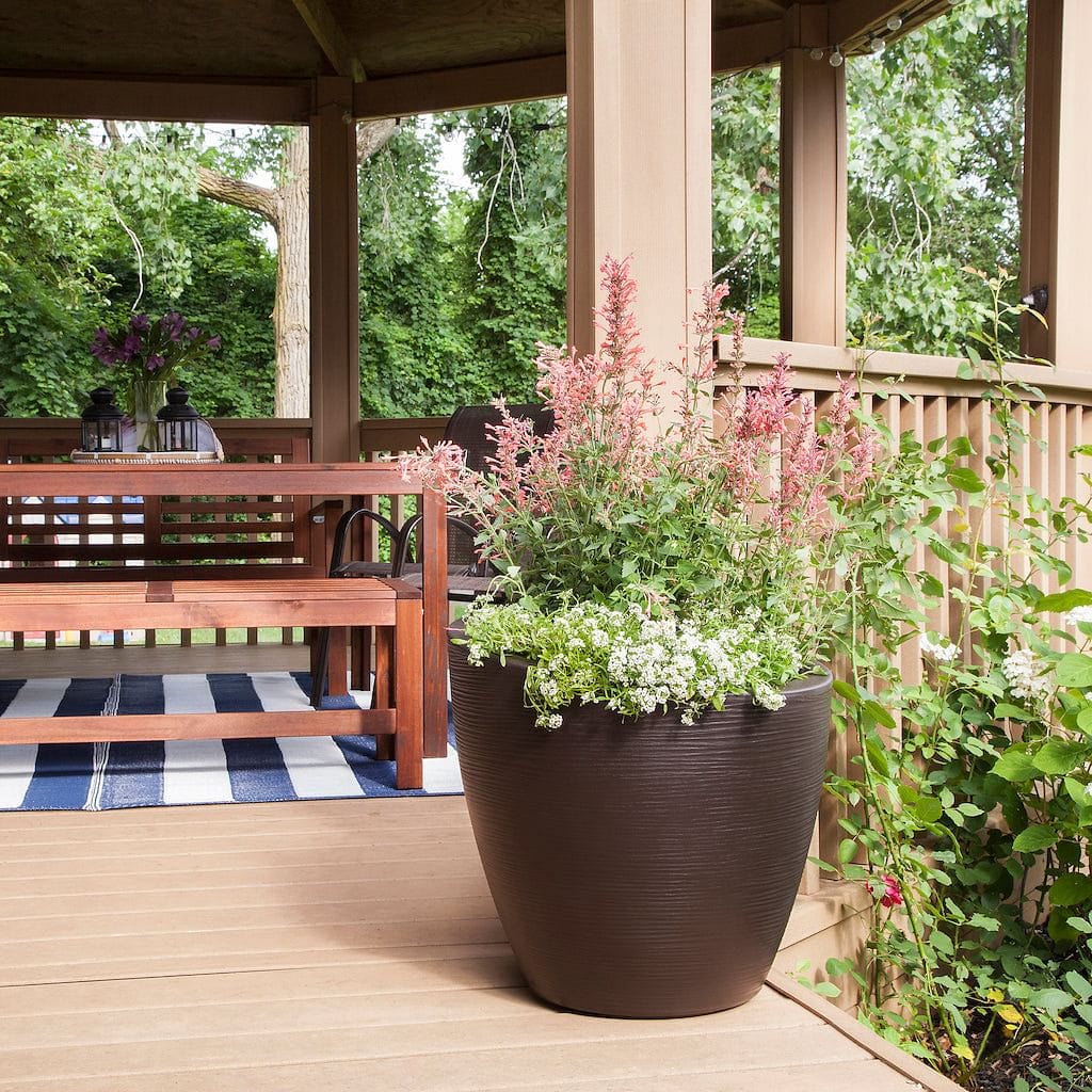 Mayne Modesto Round Planter - Image 2